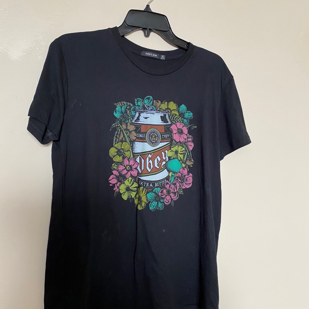 Obey t shirt